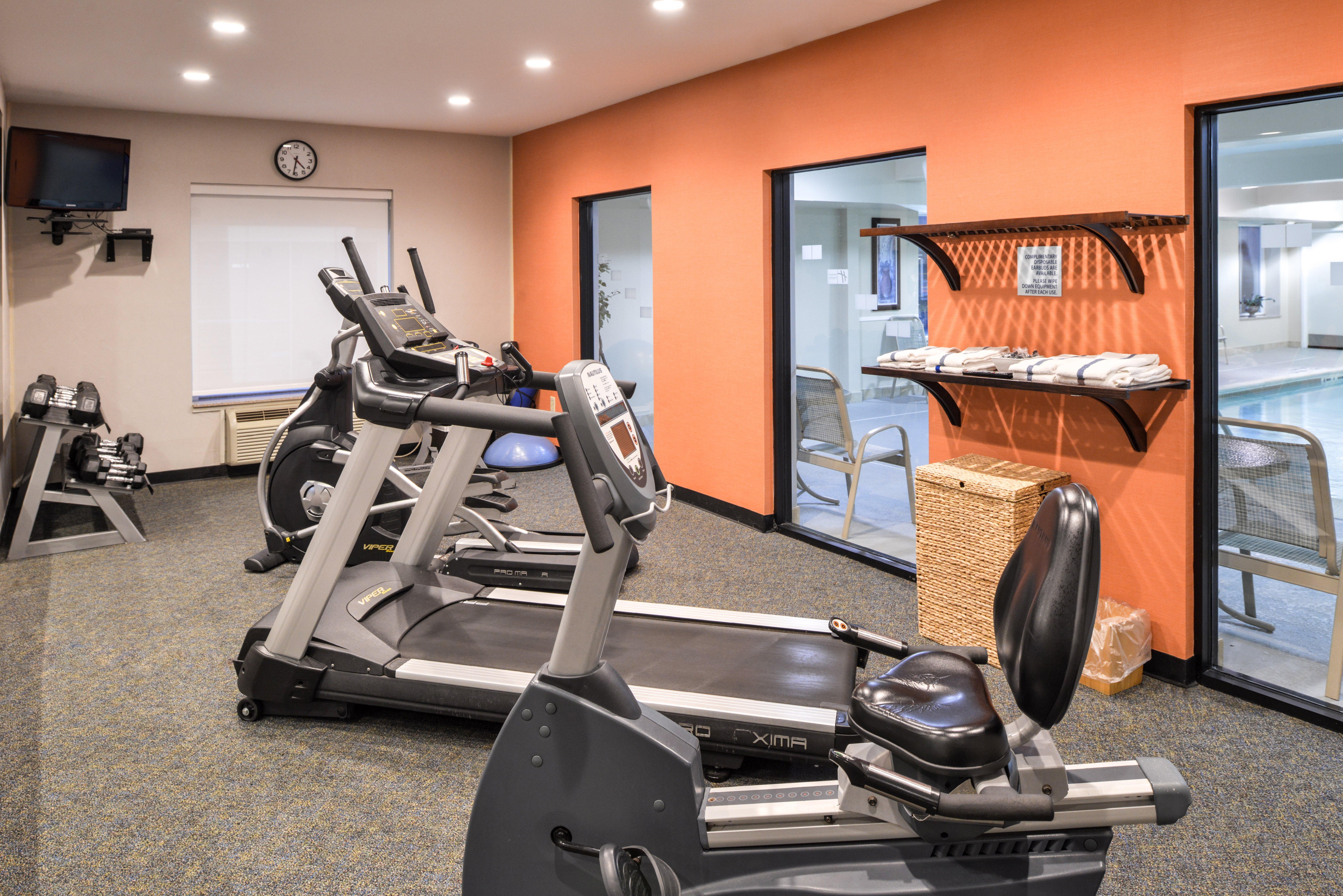 Holiday Inn Express Hotel & Suites Clifton Park By Ihg Exterior photo